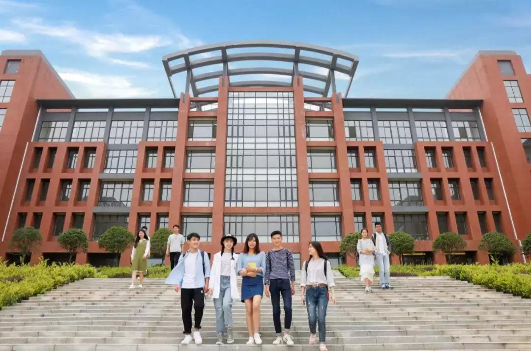 荆楚之地,湖北的历史、文化、地理与现代化概览